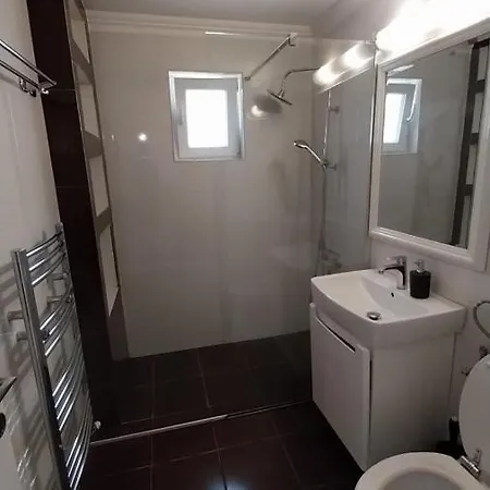 Ebi Apartment